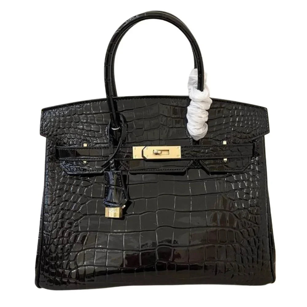 Hermès Black Matte Niloticus Crocodile Sellier Kelly 28 Gold Hardware 30cm