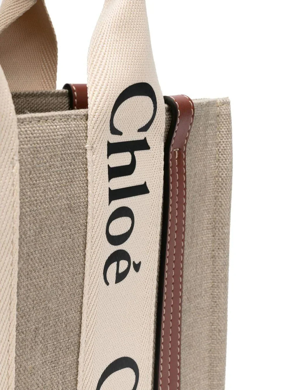 Chloé CHLOÉ SMALL WOODY TOTE BAG